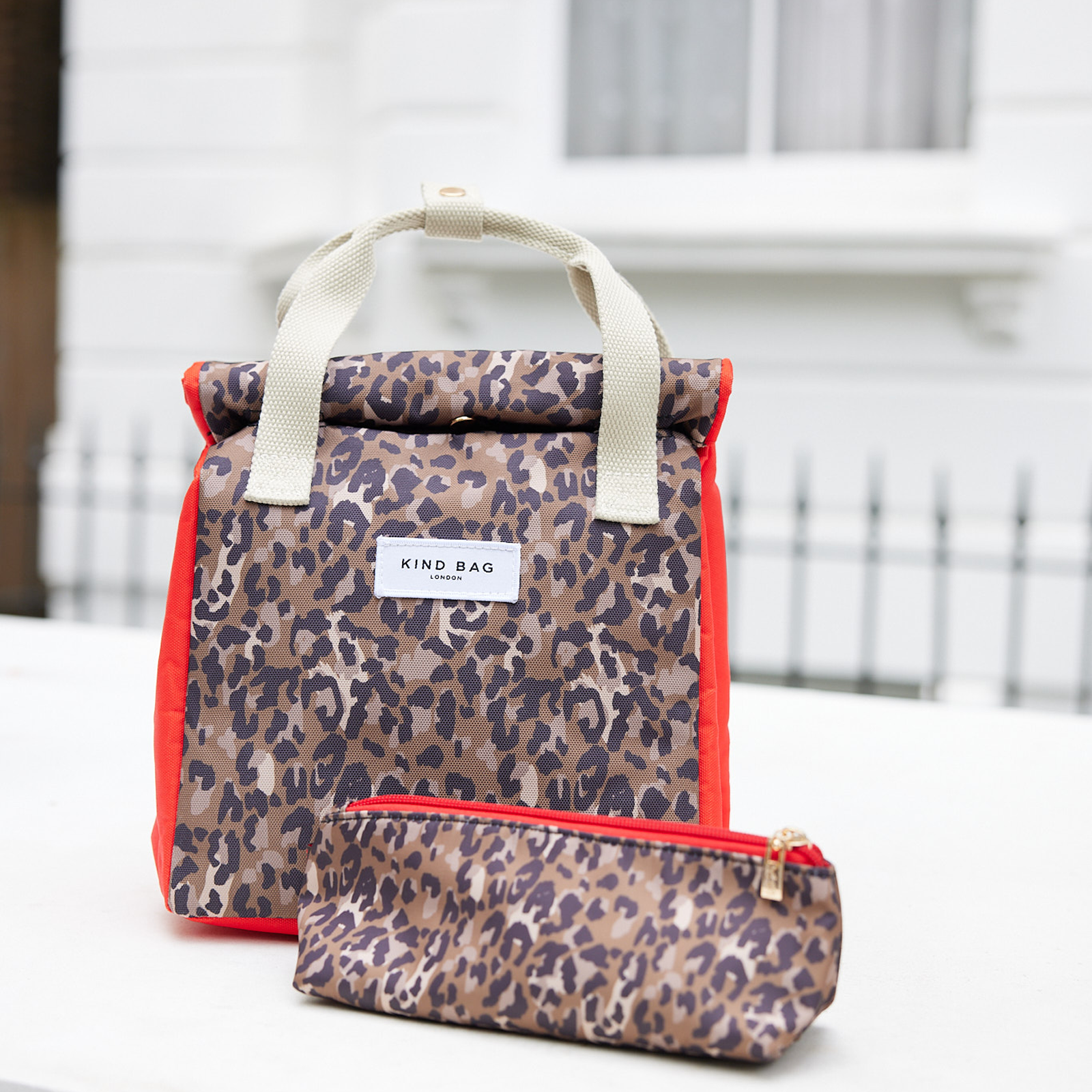 Essentials Case Leopard