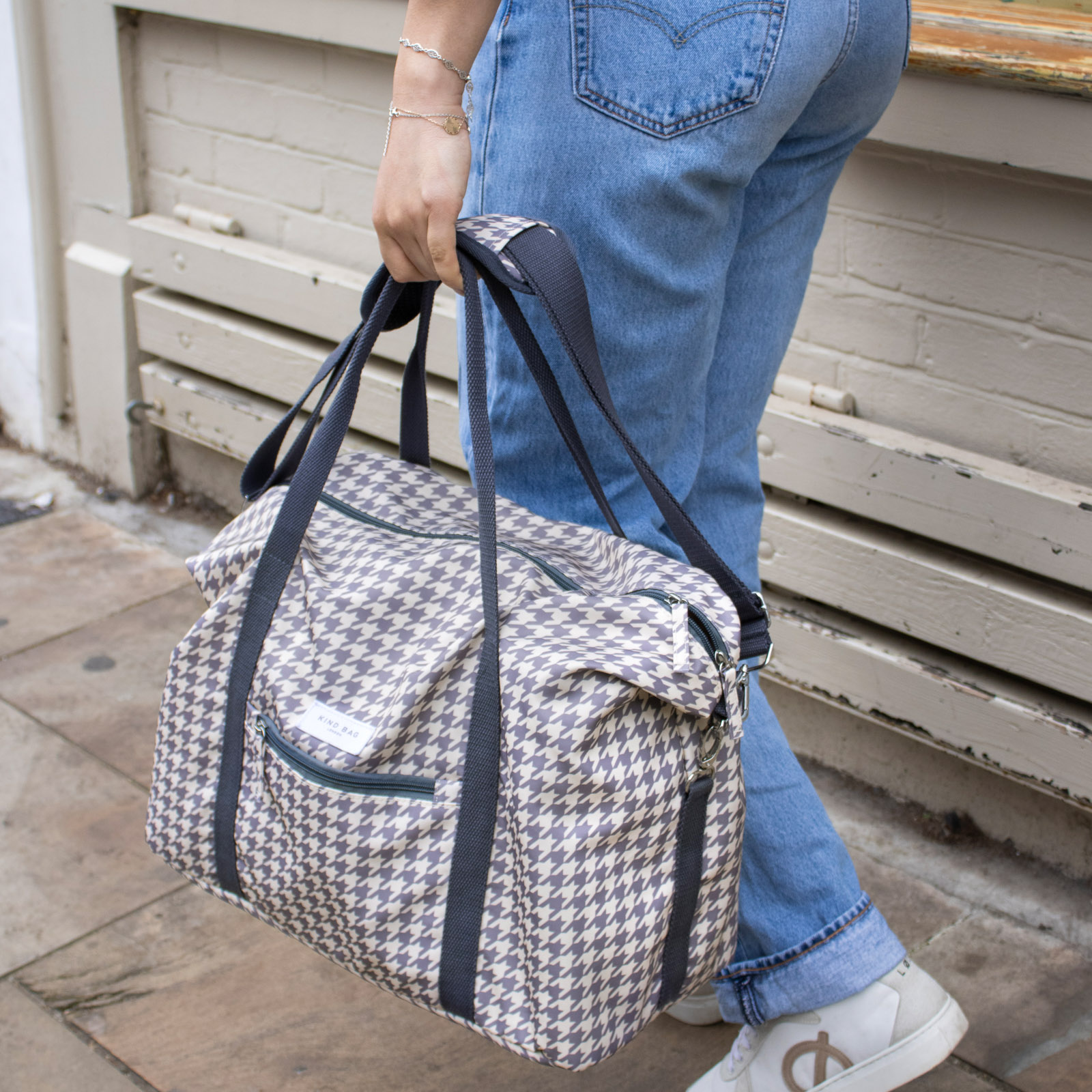 Weekender Dogtooth 