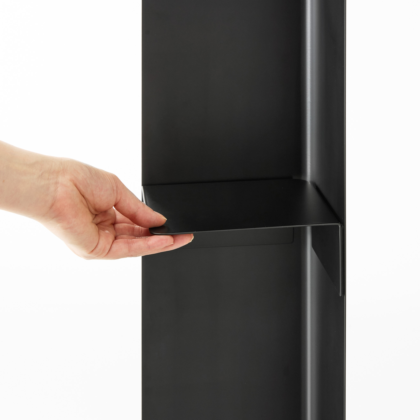 TOWER Toilettenpapierhalter mit Rollen schwarz