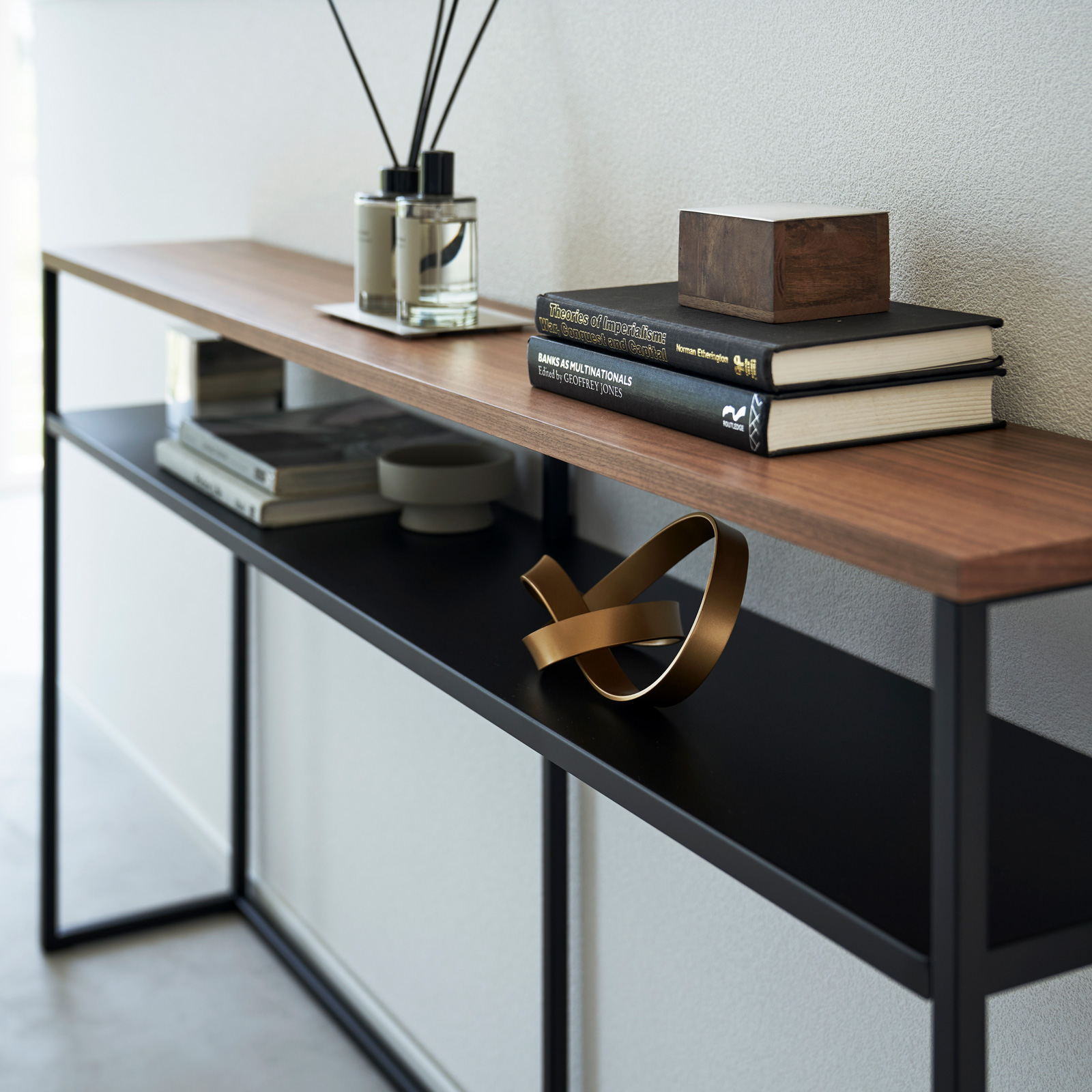 Table console avec étagère TOWER noir 