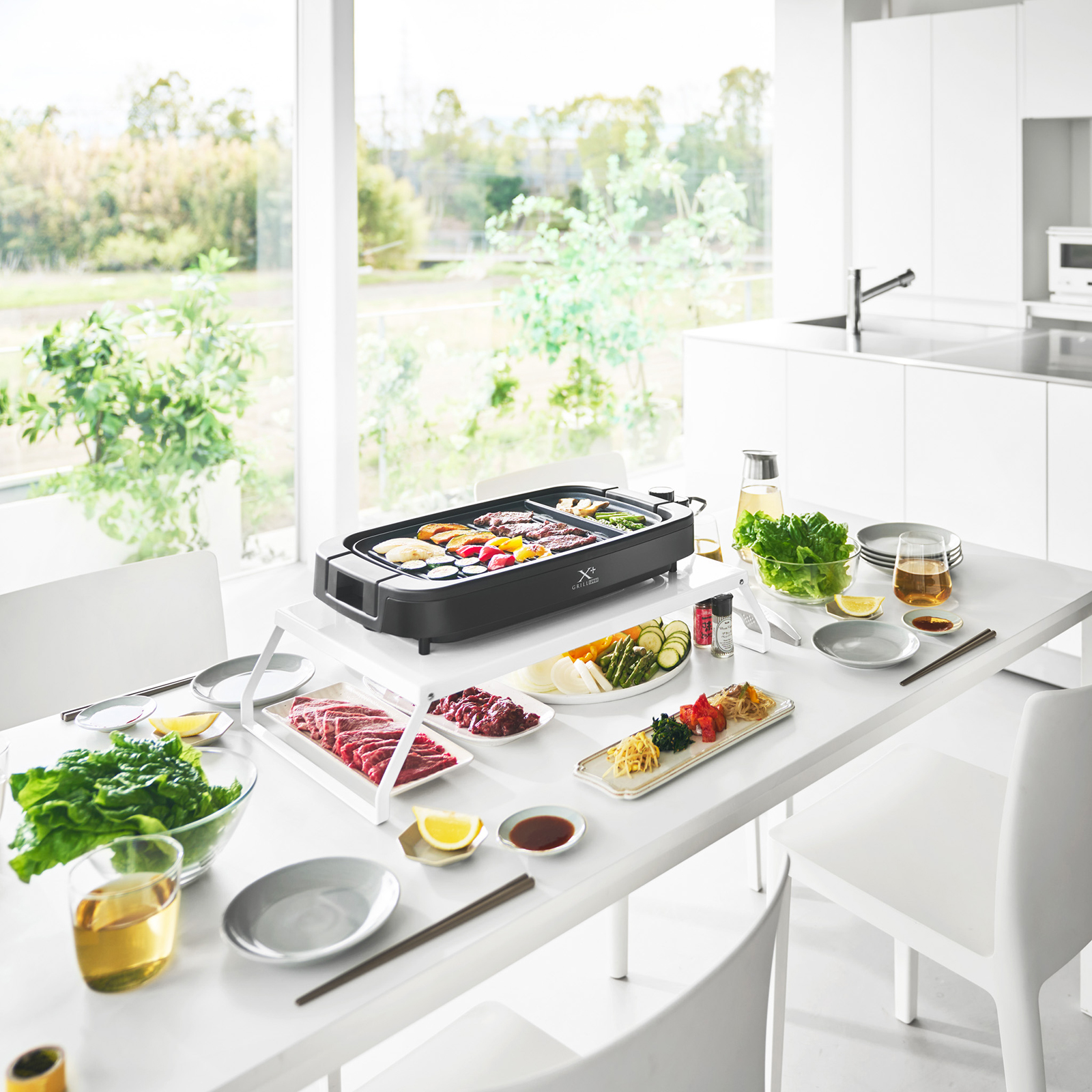 Klappbarer Tisch-Grillständer TOWER weiss