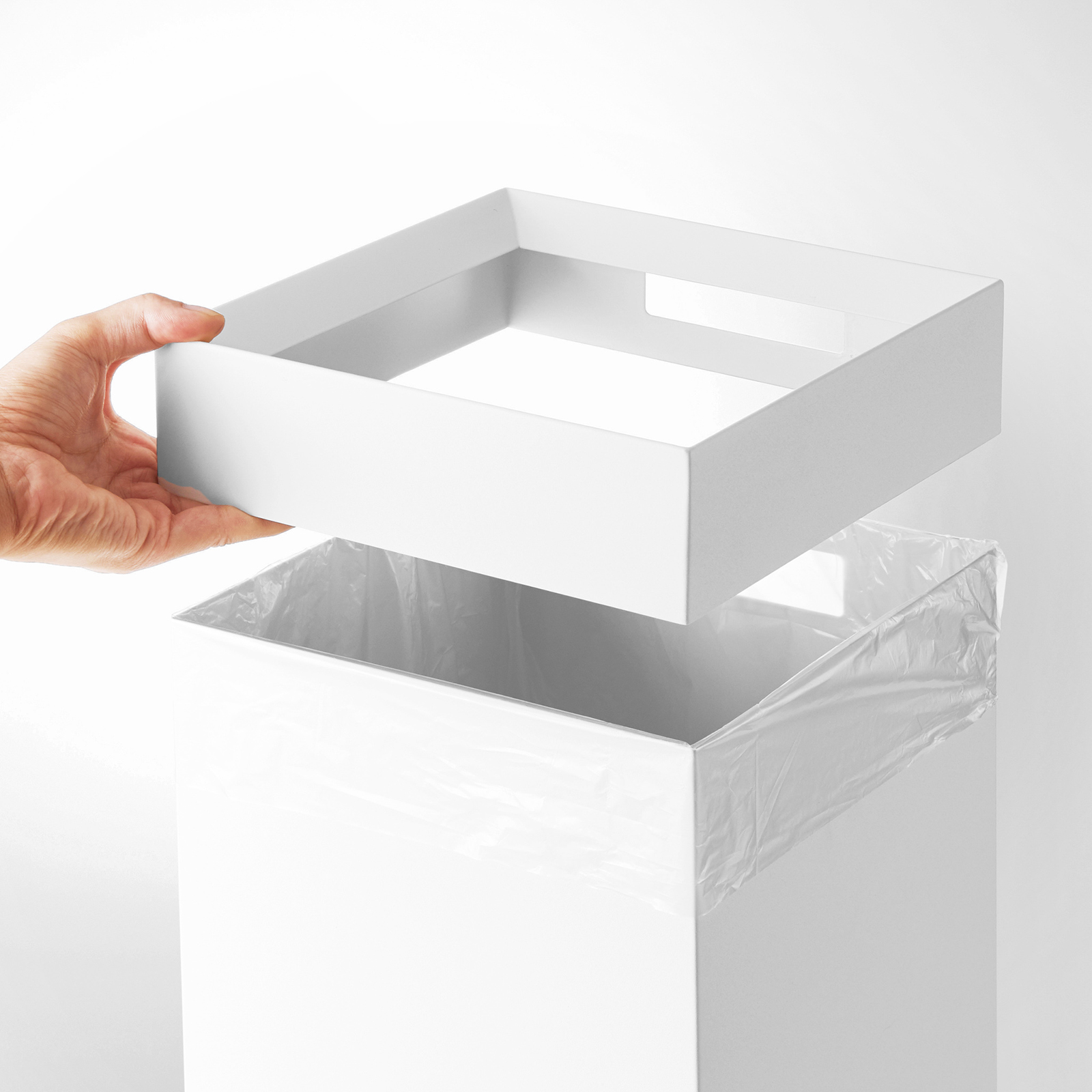 Niedriger Papierkorb TOWER weiss