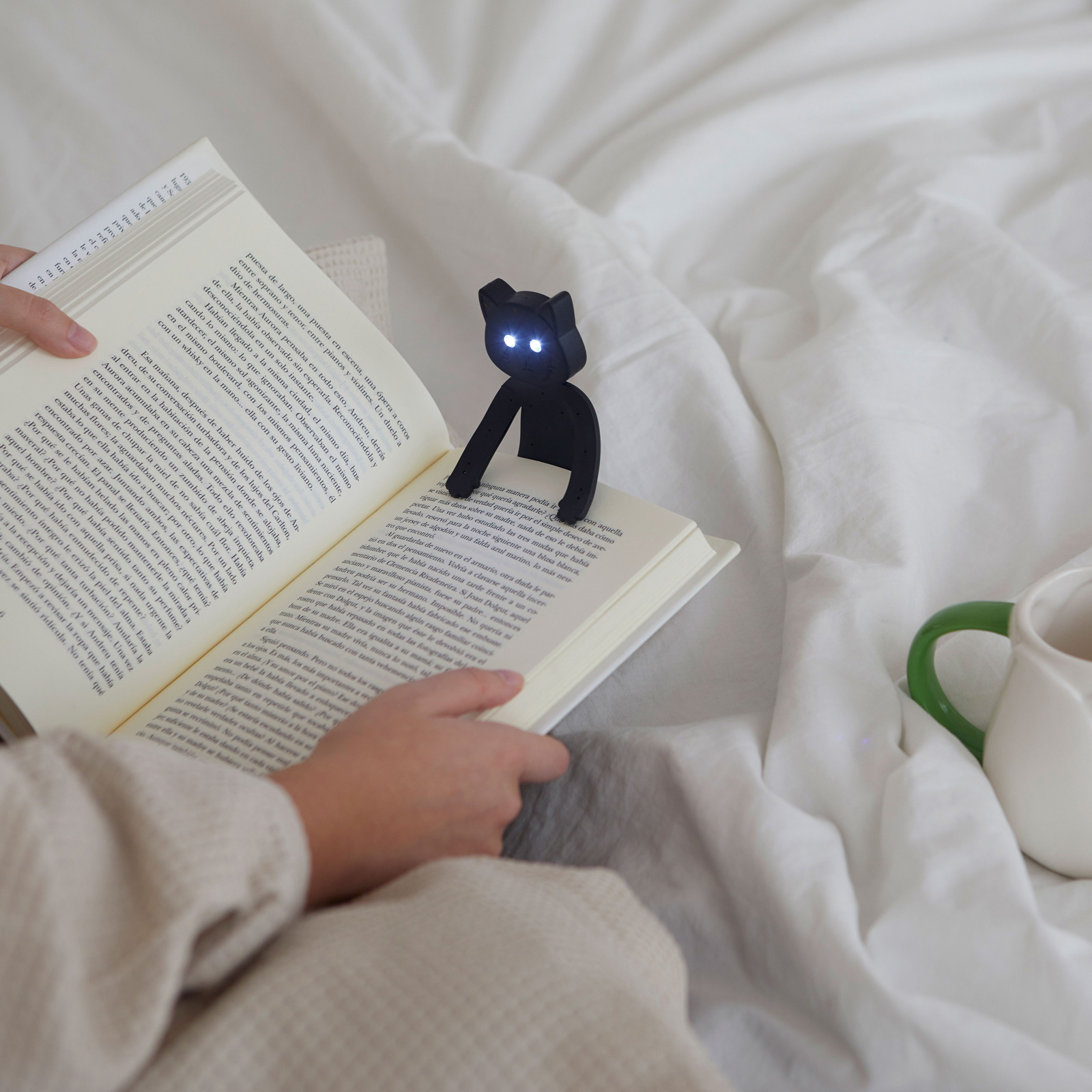 Book light MEOW! 