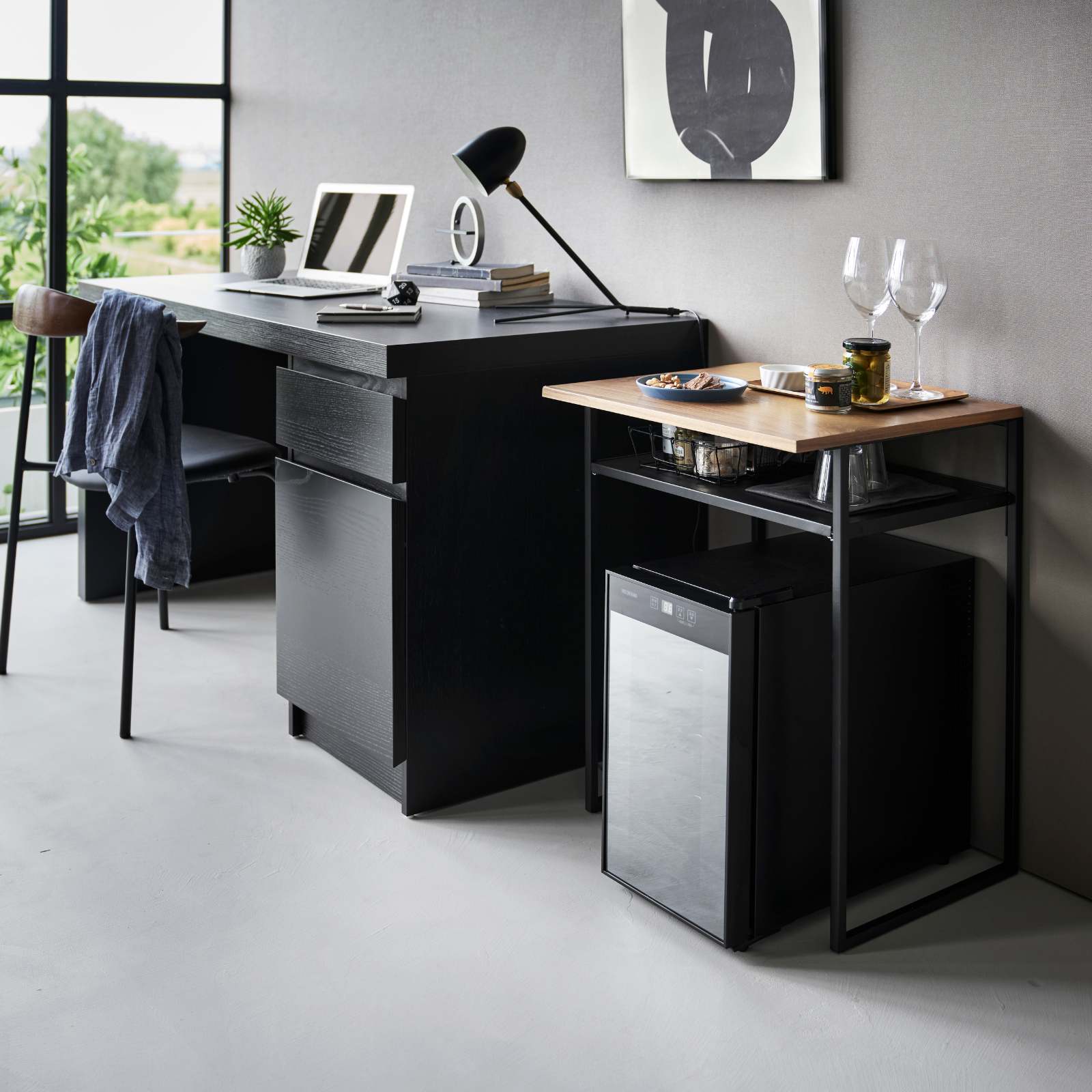 Table avec tablette en bois et tablette coulissante TOWER noir