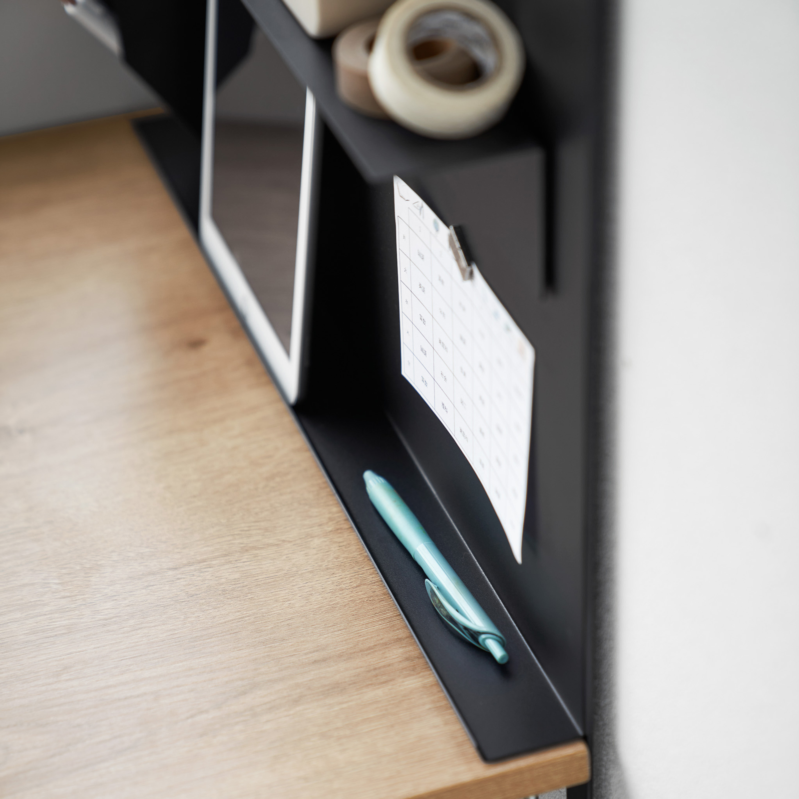 Magnetwand für den Schreibtisch TOWER black