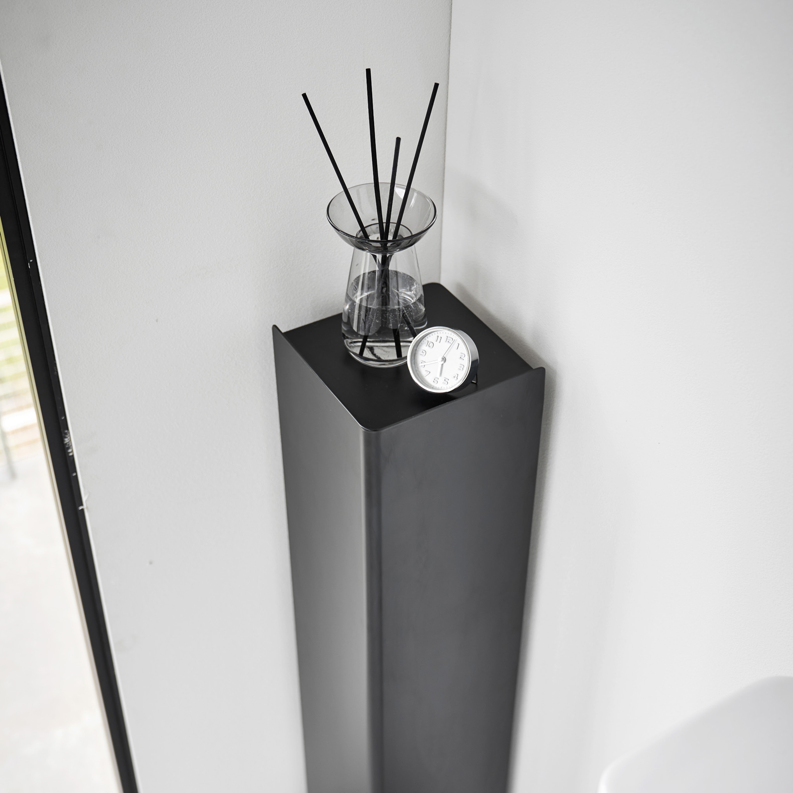 TOWER Toilettenpapierhalter mit Rollen schwarz