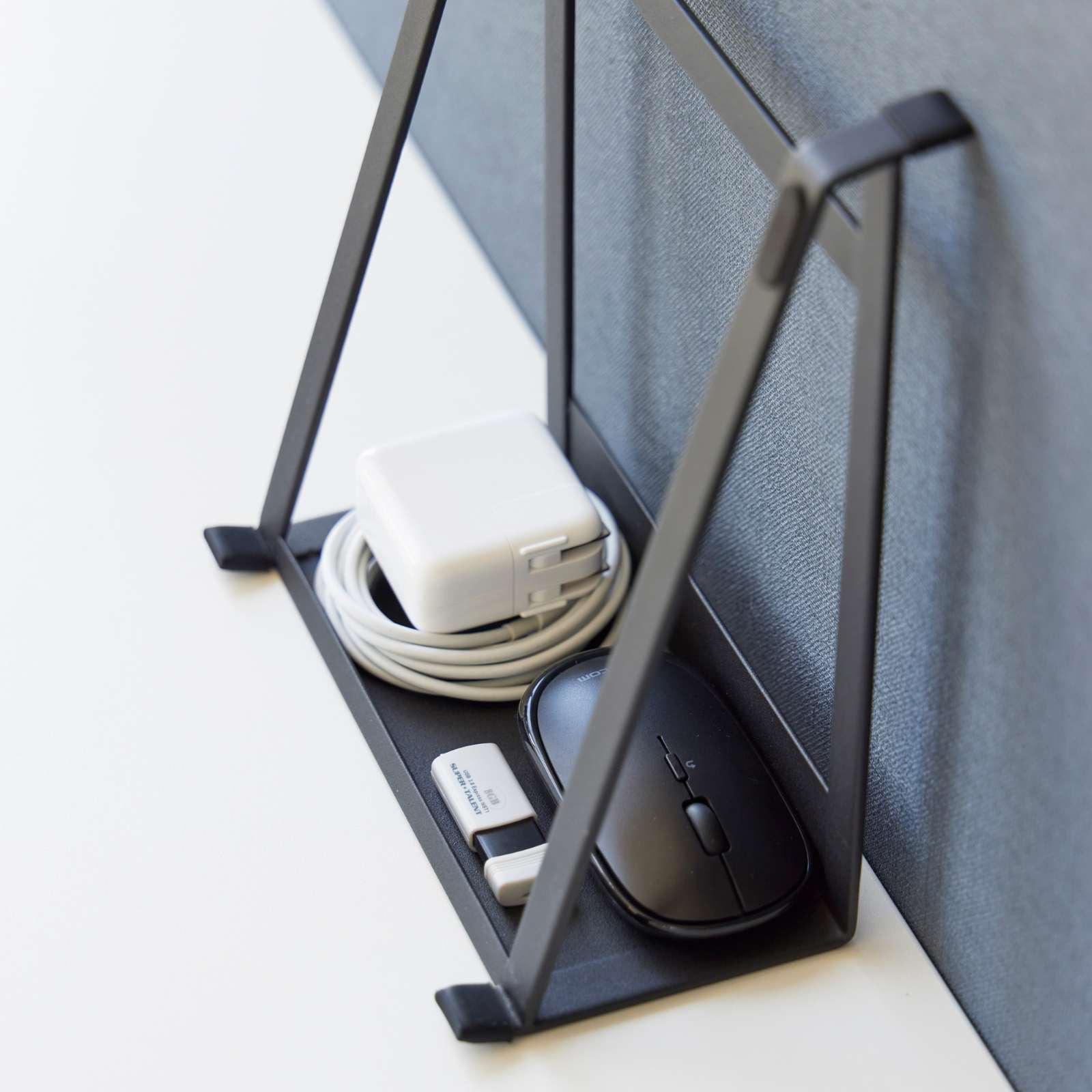 Tablet-/Laptophalter mit Doppelfunktion TOWER schwarz