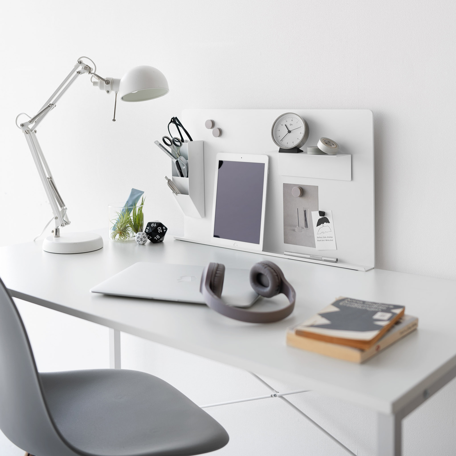 Magnetwand für den Schreibtisch TOWER weiss