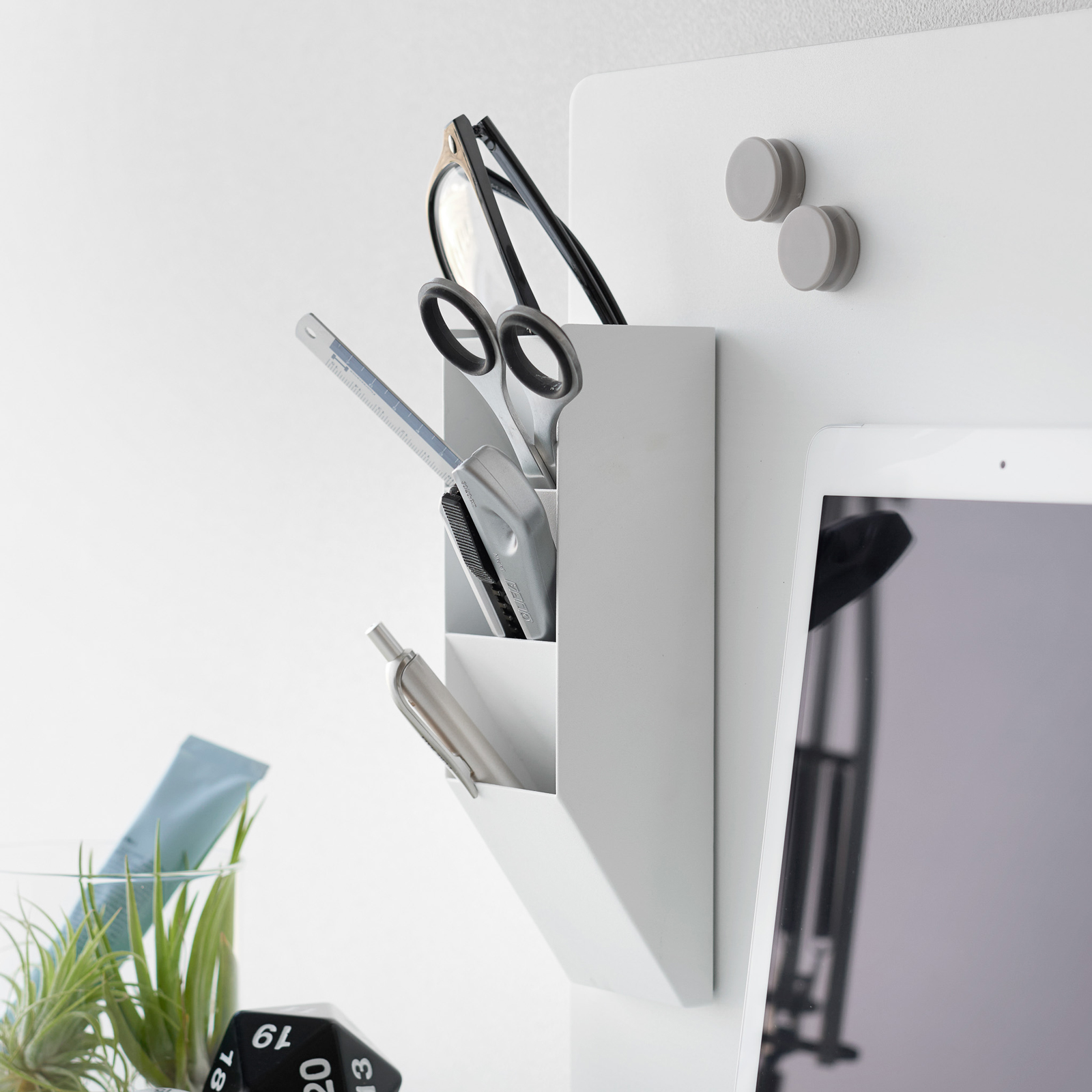 Magnetischer Stiftehalter TOWER weiss