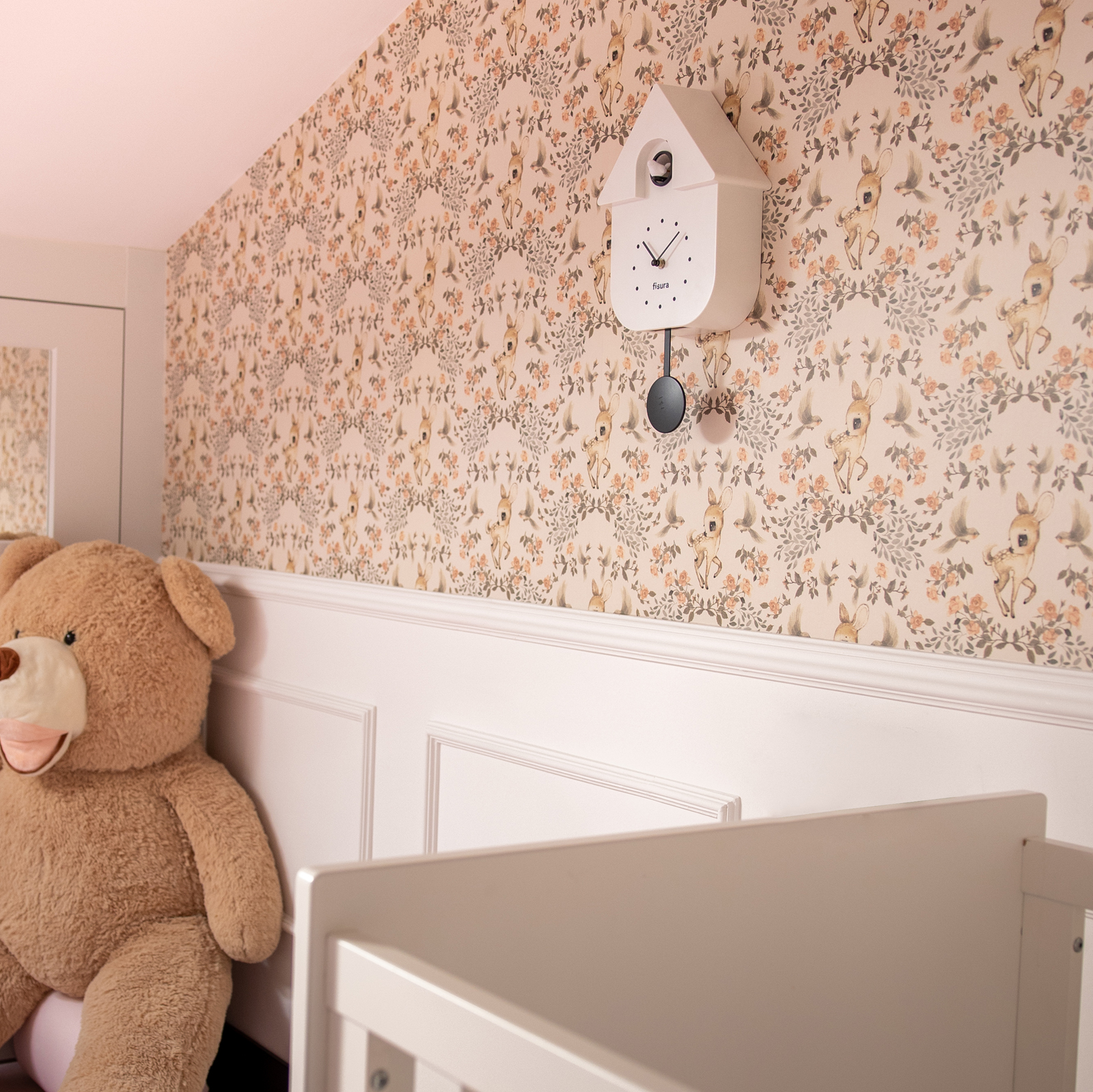 CUCKOO CLOCK - white