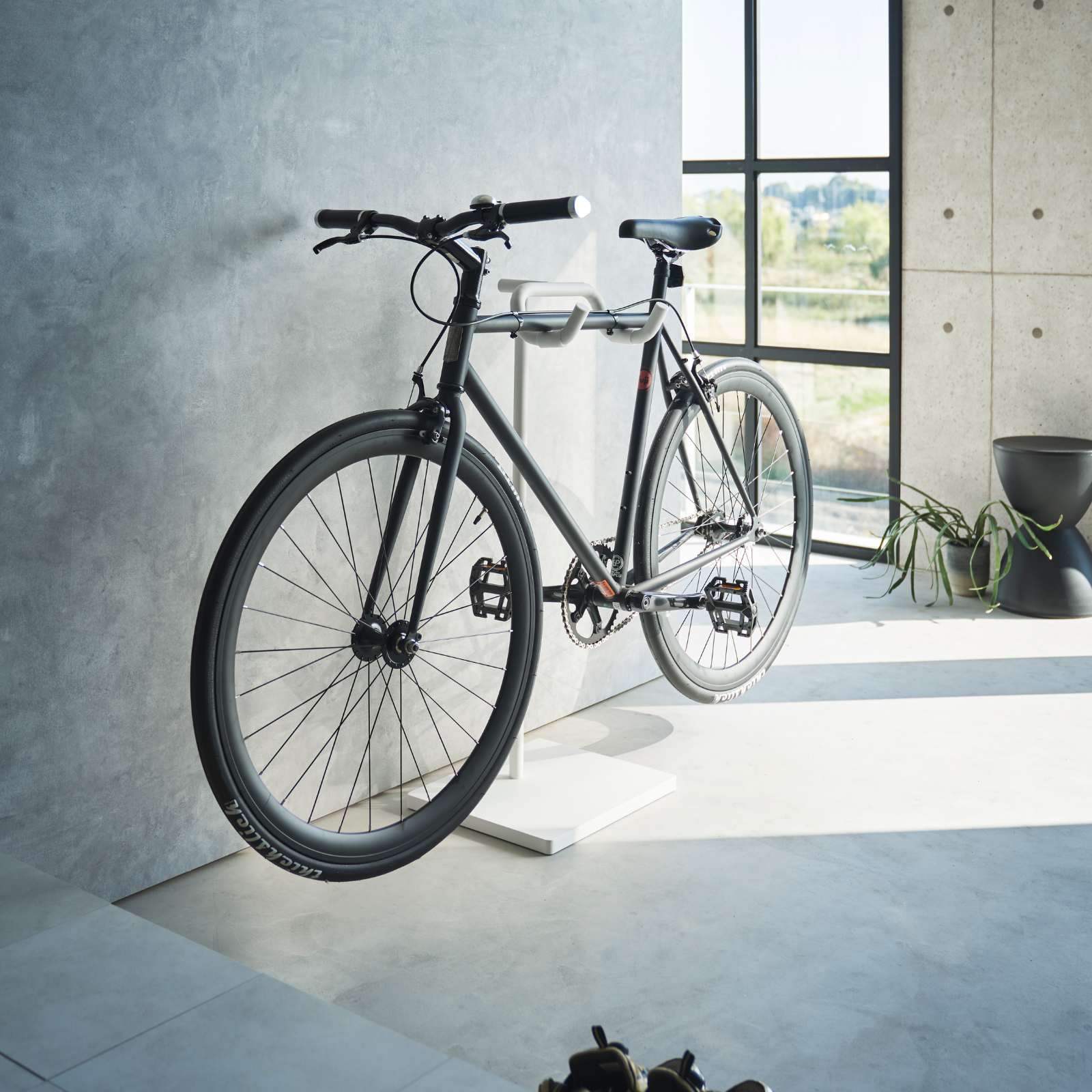 Support pour vélo TOWER blanc 