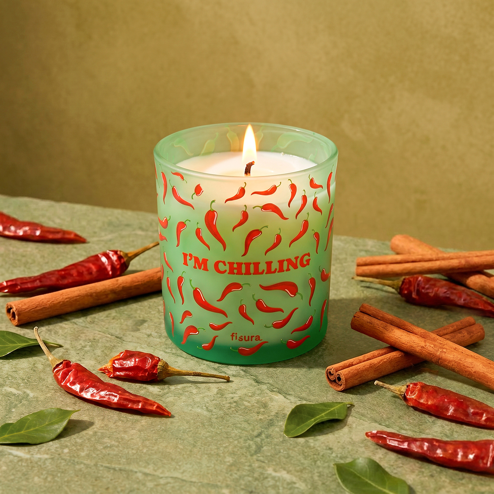 Glass candle I M CHILLING cinnamon and chilli