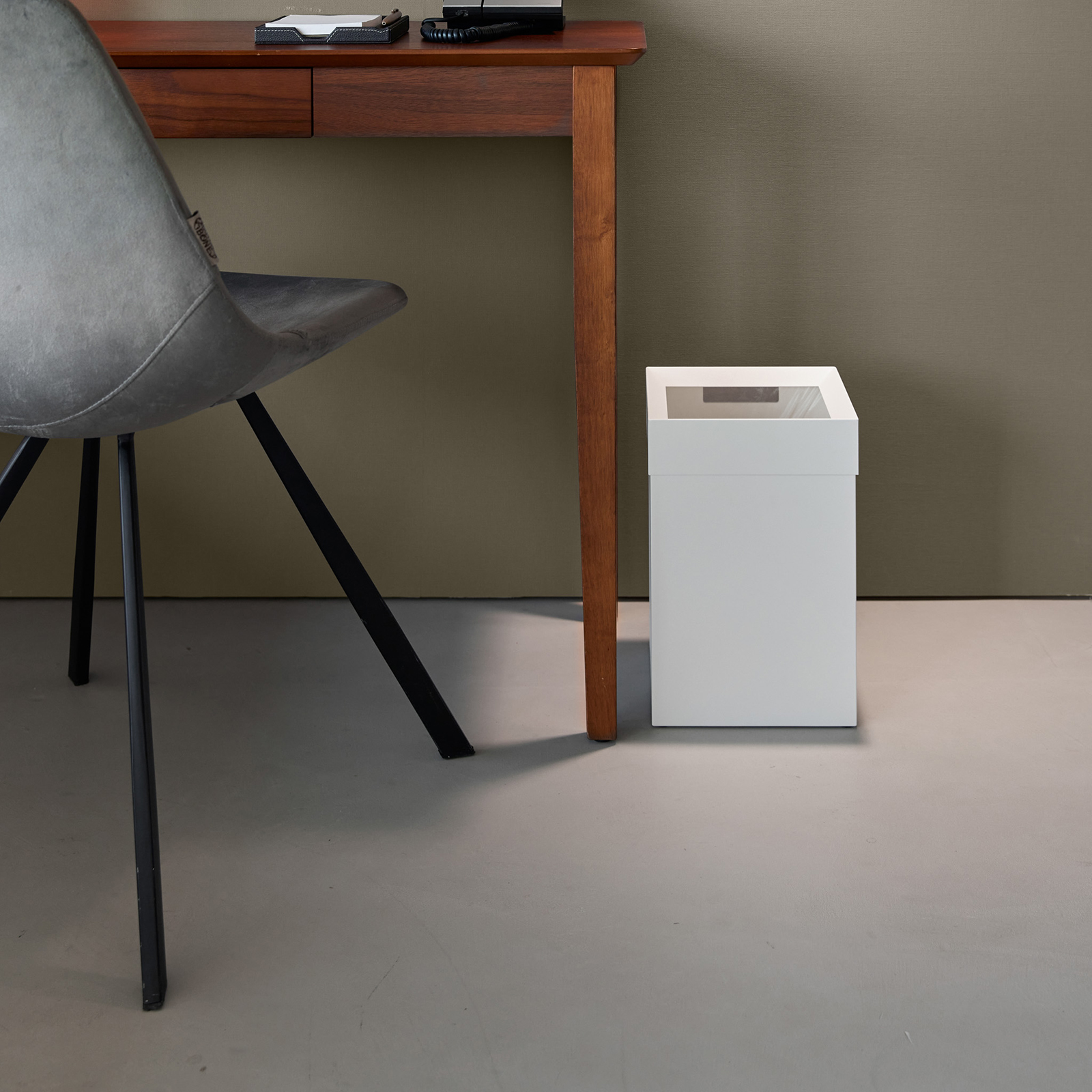 Niedriger Papierkorb TOWER weiss