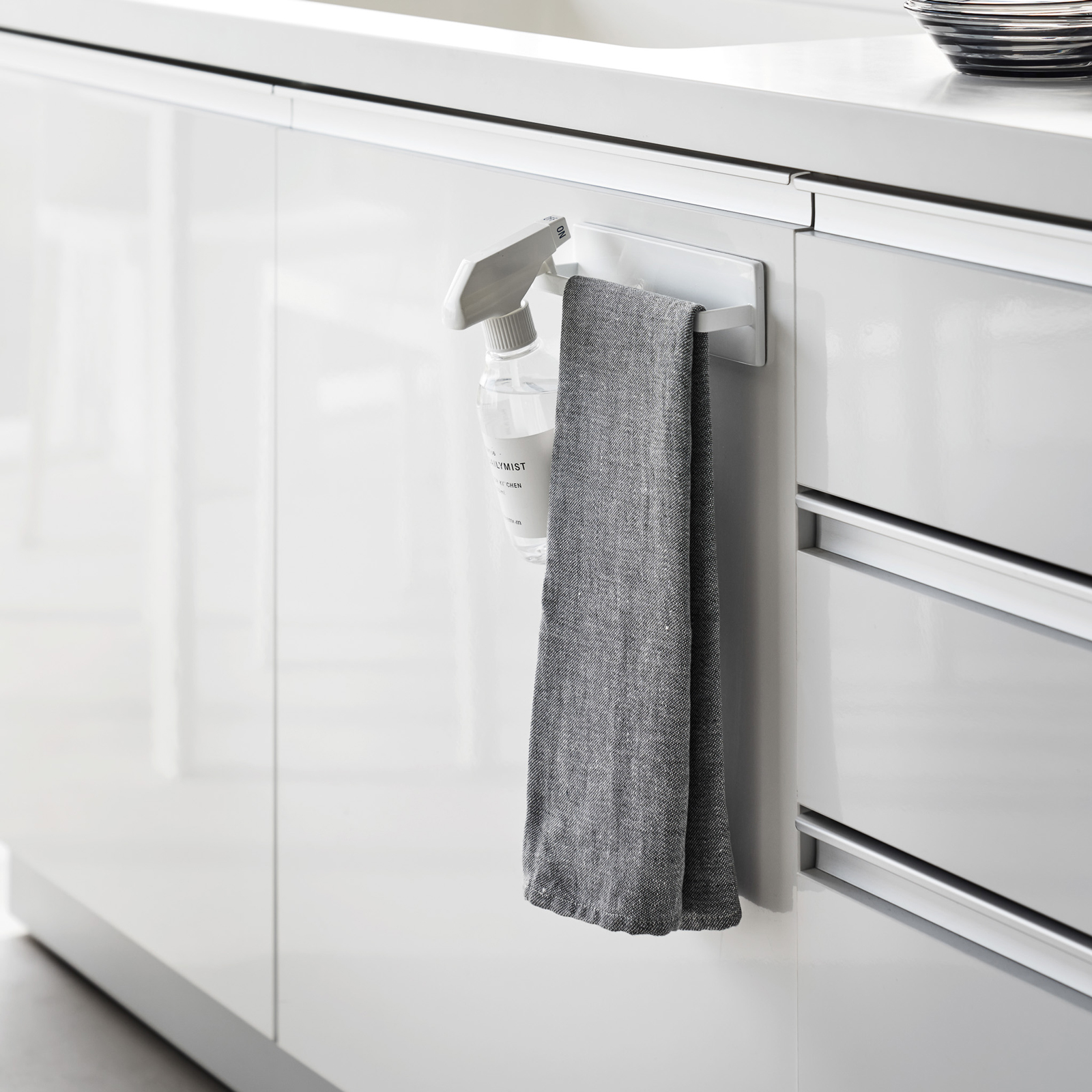 Klebehaken-Handtuchhalter TOWER weiss