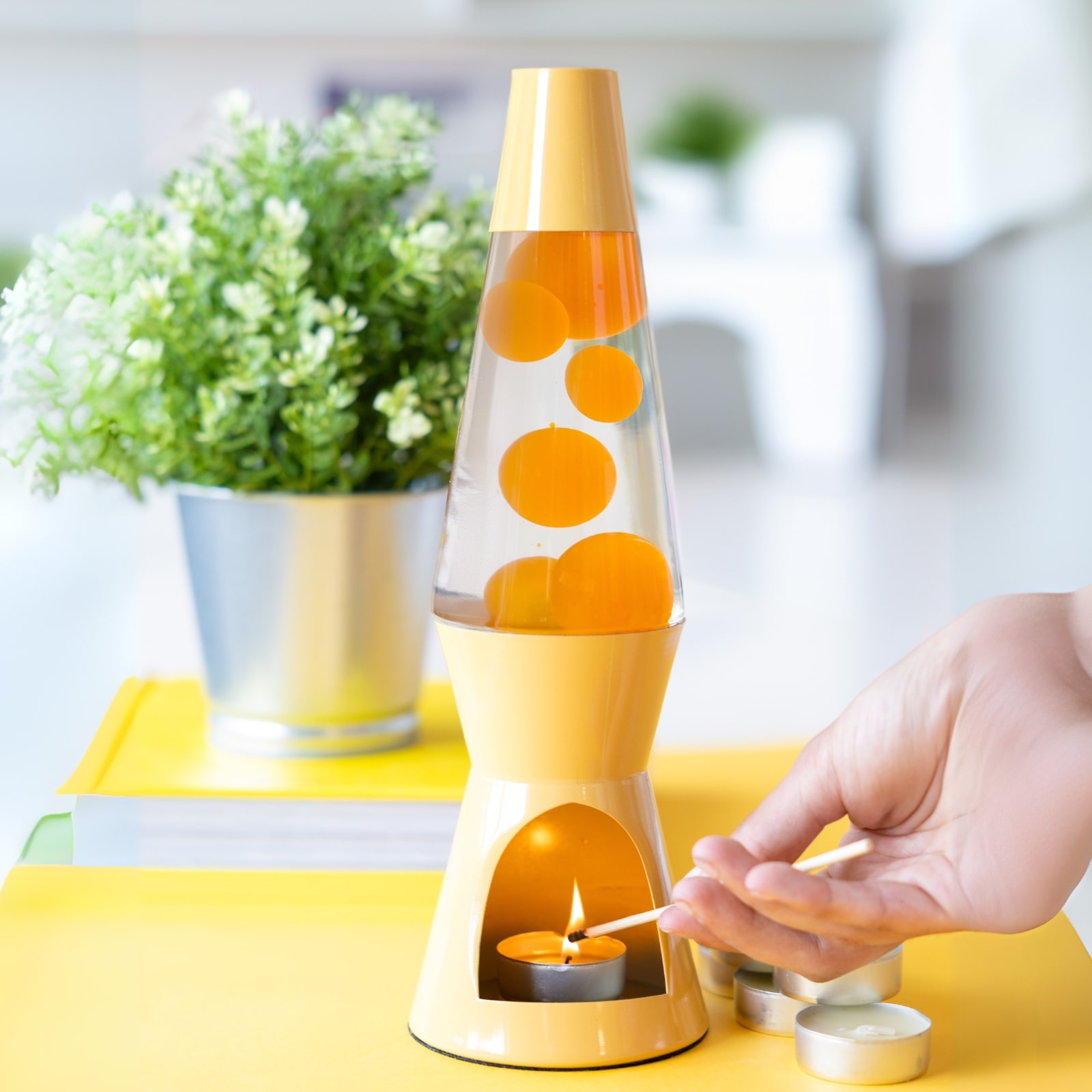 Lava Lamp T-LIGHT yellow 