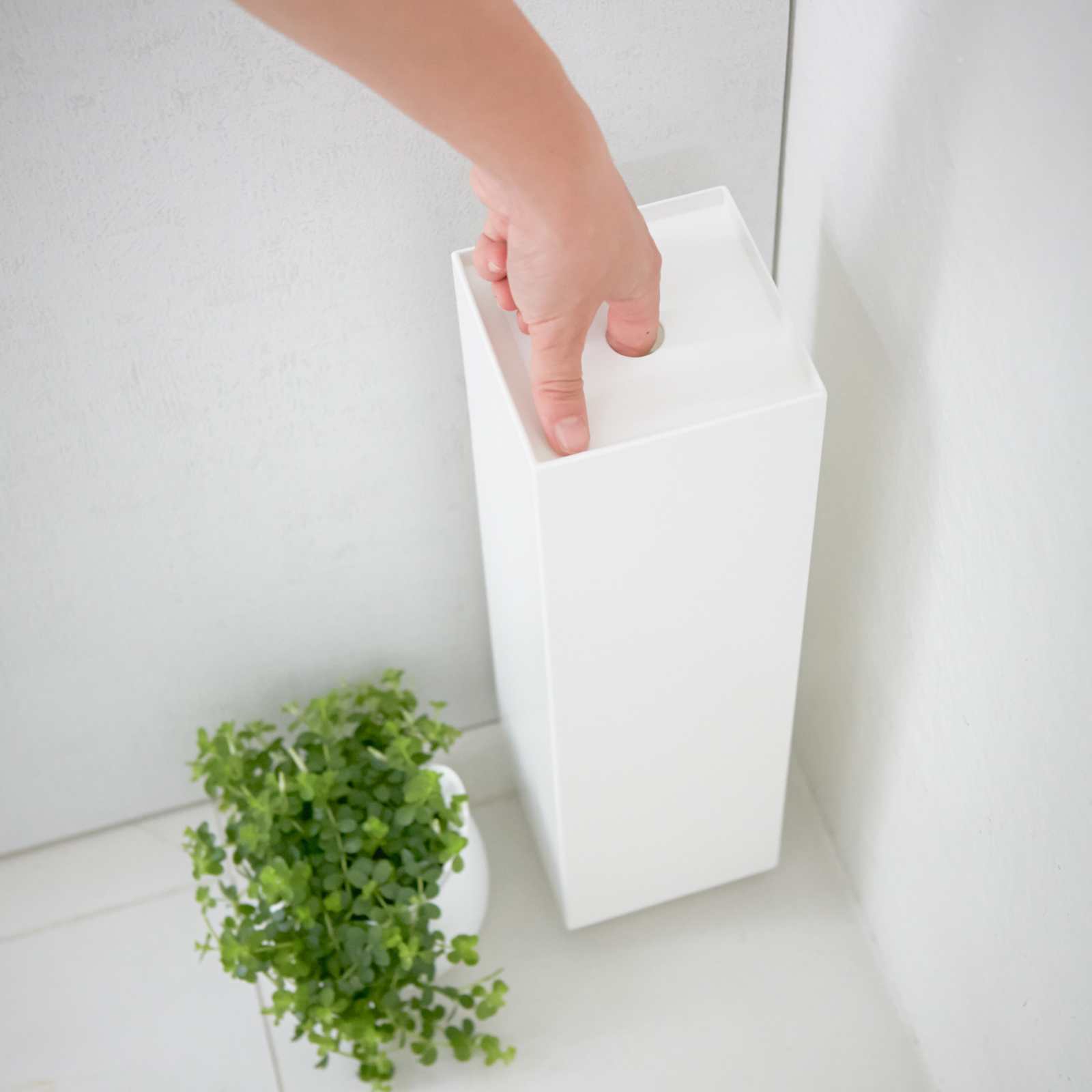 Toilettenpapierspender TOWER weiss 