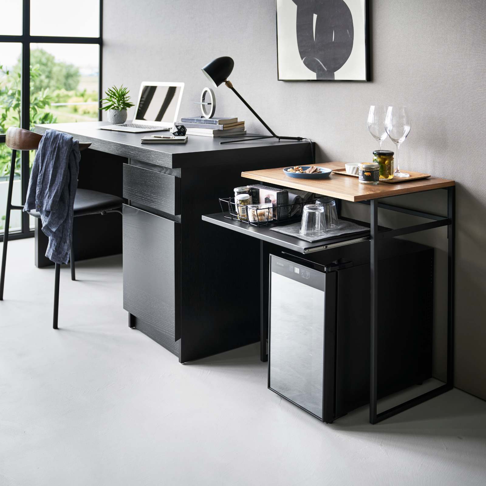 Table avec tablette en bois et tablette coulissante TOWER noir
