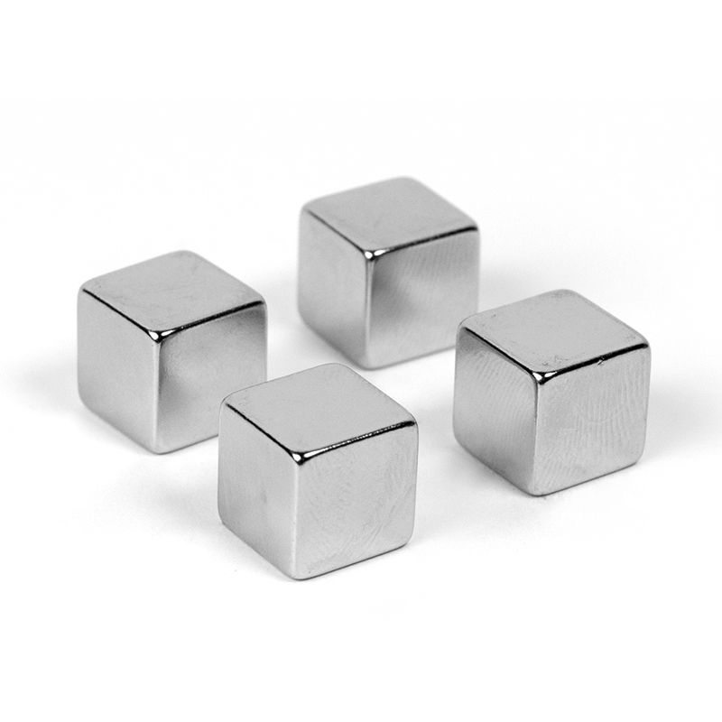Superstrong Magnets CUBE set of 4 silver 